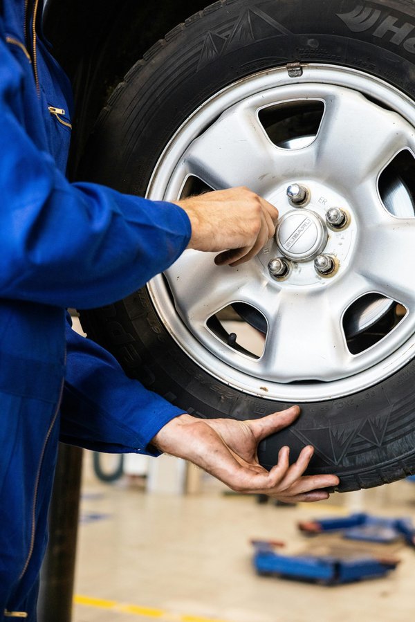 Experience hassle-free mobile tyre fitting in wiltshire